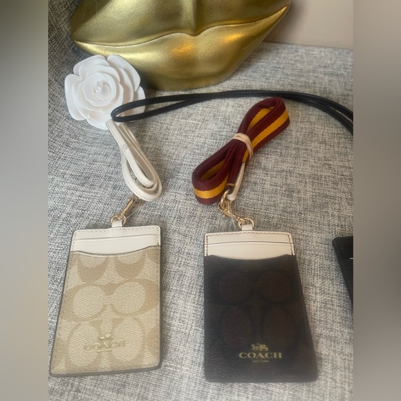 $69 Price per each (NWT)Coach ID Lanyard In Signature Canvas - Picture 10 of 10